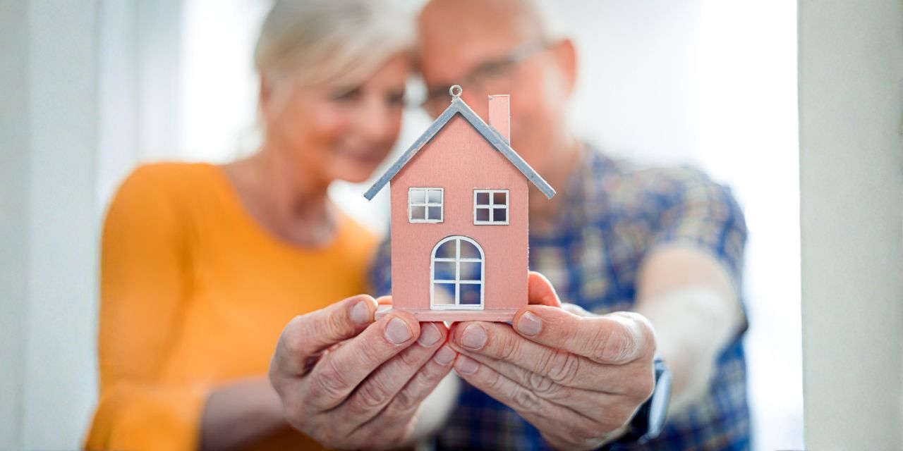 Communal Origins of Senior Housing