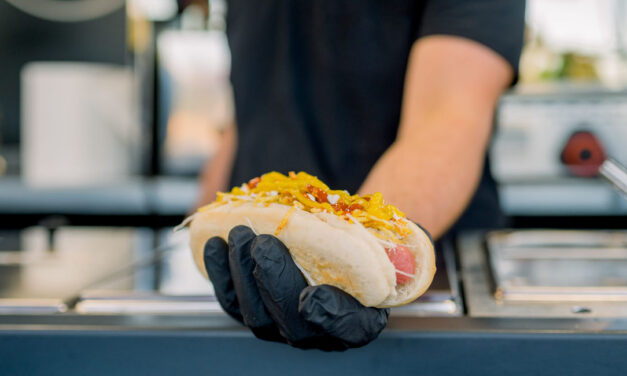 Leadership Lessons From a Hot Dog Stand